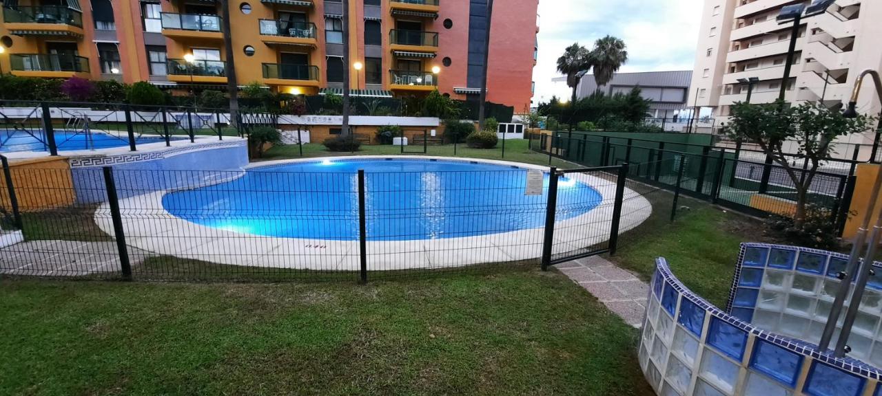 Impresionante Primera Linea De Playa, Bajondillo Beach Torremolinos Esterno foto